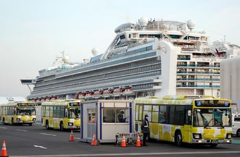 В Японии умер четвертый пассажир лайнера Diamond Princess